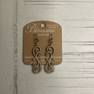 NWT Green Tree Jewelry Wood Earrings